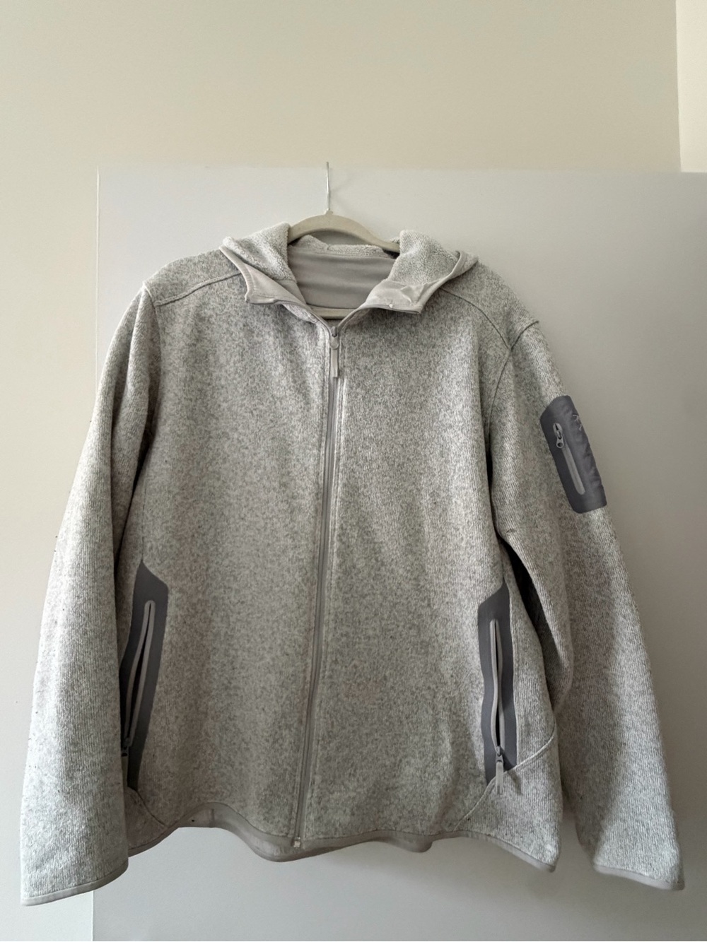 Arc'teryx Light Gray Full-Zip Hooded Fleece Jacket
